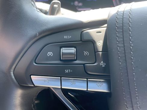 Used 2024 Cadillac Escalade V AWD/4WD image 23