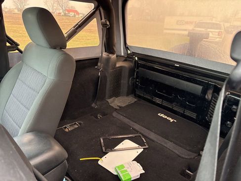 Used 2012 Jeep Wrangler Sport image 16