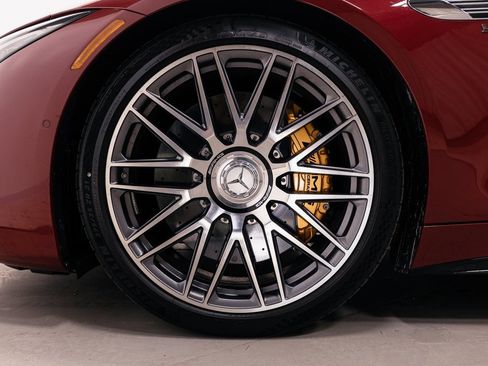 Used 2022 Mercedes-Benz SL 63 AMG 4MATIC image 39