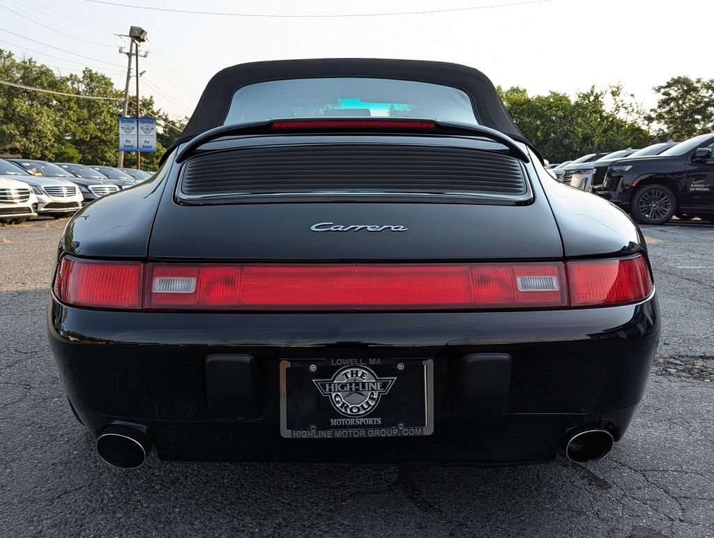 Used 1997 Porsche 911 Carrera RWD image 10