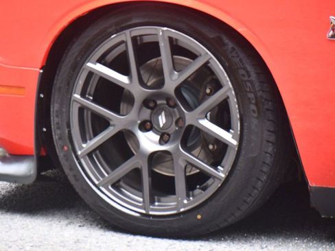 Used 2017 Dodge Challenger R/T Scat Pack image 18