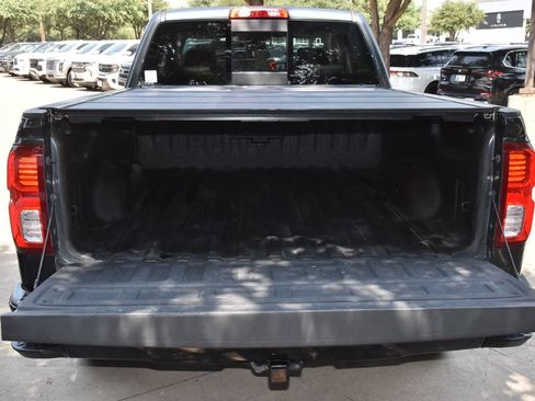 Used 2017 Chevrolet Silverado 1500 LTZ Z71 AWD/4WD image 38