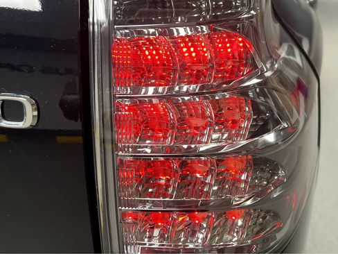 Certified 2023 Lexus GX 460 Premium w/ Premium Package AWD/4WD image 28