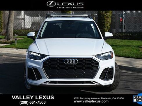 Used 2021 Audi Q5 e Premium Plus w/ Premium Plus Package image 2