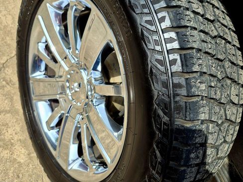 Used 2018 Chevrolet Silverado 1500 LT w/ All Star Edition image 2