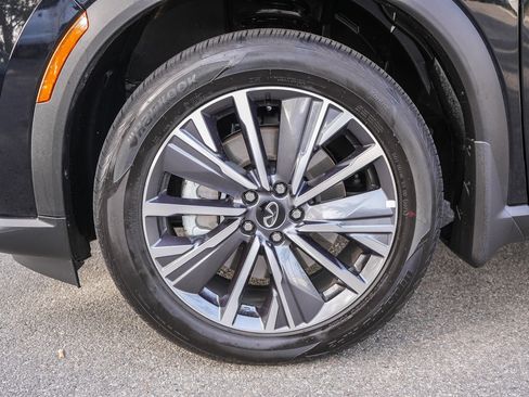 Used 2026 INFINITI QX60 Luxe w/ Cargo Package image 11