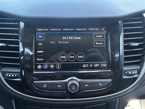 Certified 2018 Chevrolet Trax LT w/ Redline Edition FWD image 16