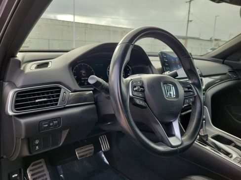 Used 2019 Honda Accord Sport image 17