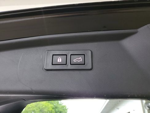Used 2024 Subaru Outback Premium AWD/4WD image 10