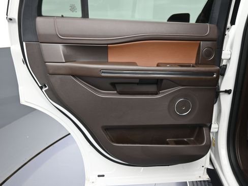 Used 2023 Ford Expedition King Ranch image 14