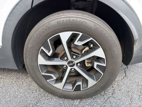 Used 2023 Kia Sportage EX FWD image 10