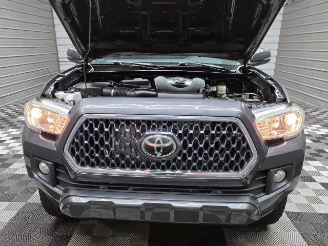 Used 2019 Toyota Tacoma TRD Sport w/ Technology Package AWD/4WD image 38