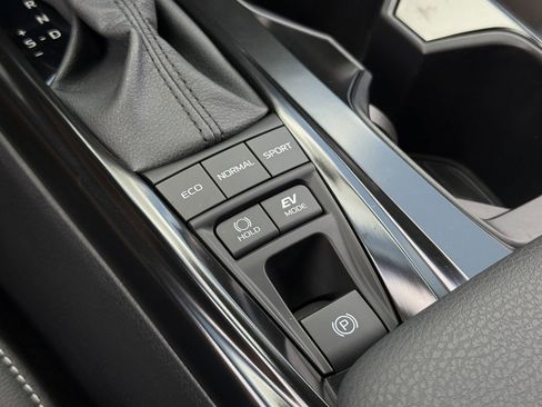 Used 2026 Toyota Camry XLE w/ Convenience Package image 21