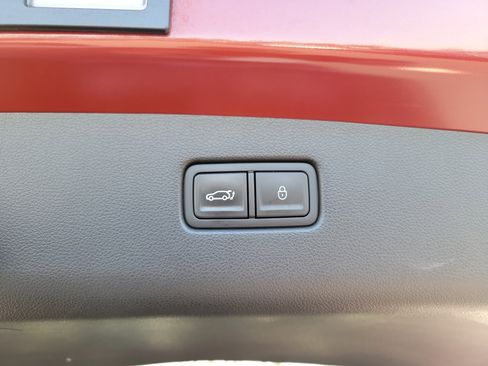 Certified 2023 Genesis GV70 2.5T image 20