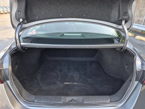 Used 2024 Nissan Sentra S FWD image 23