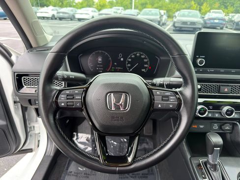 Used 2024 Honda Civic EX image 18