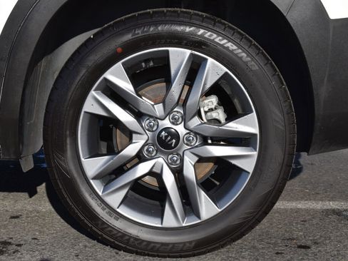 Used 2021 Kia Seltos S image 13