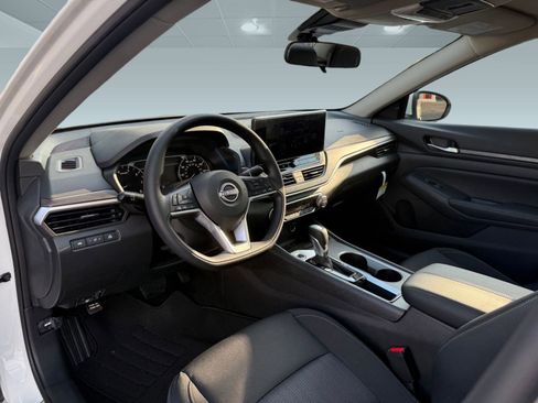 New 2025 Nissan Altima 2.5 SV w/ SV Special Edition Package image 4