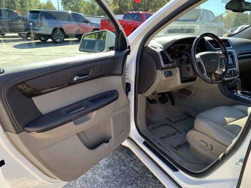 Used 2014 GMC Acadia Denali image 7
