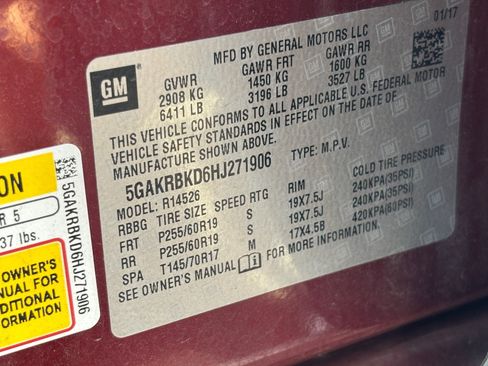 Used 2017 Buick Enclave Leather FWD image 10