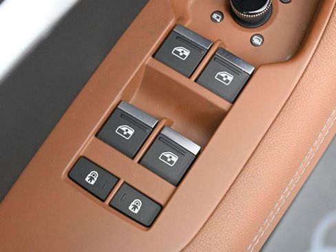 Used 2023 Audi A6 Premium Plus w/ Premium Plus Package image 13