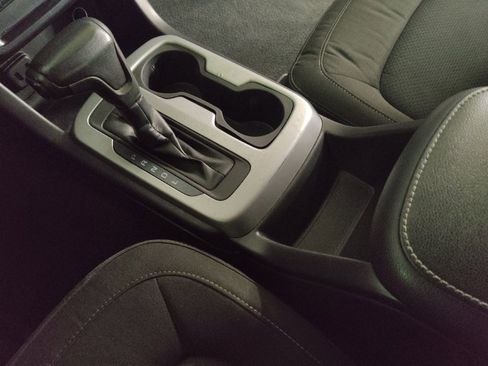 Used 2021 Chevrolet Colorado LT w/ Safety Package RWD image 26