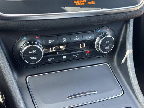 Used 2018 Mercedes-Benz GLA 250 image 21