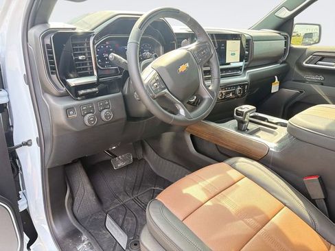 New 2026 Chevrolet Silverado 1500 High Country AWD/4WD image 26