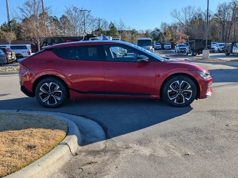 Used 2024 Kia EV6 GT-Line image 3