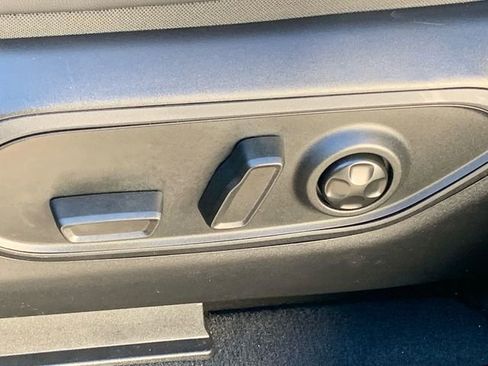 Used 2025 Jeep Grand Cherokee L Altitude image 40