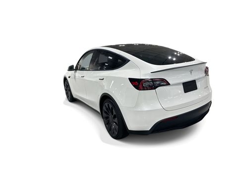 Certified 2023 Tesla Model Y Performance AWD/4WD image 4