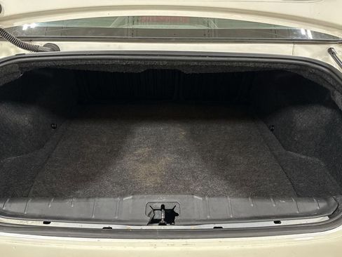 Used 2011 Chevrolet Malibu LT FWD image 23