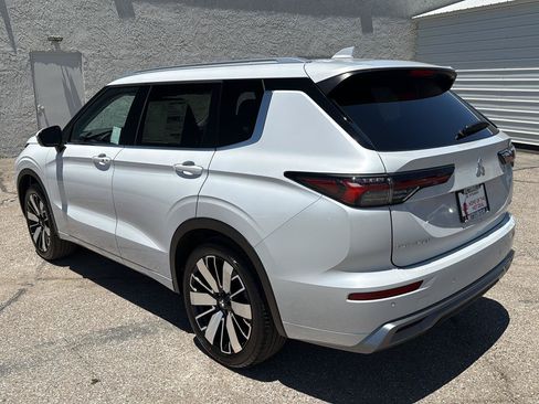 New 2026 Mitsubishi Outlander SEL FWD image 5