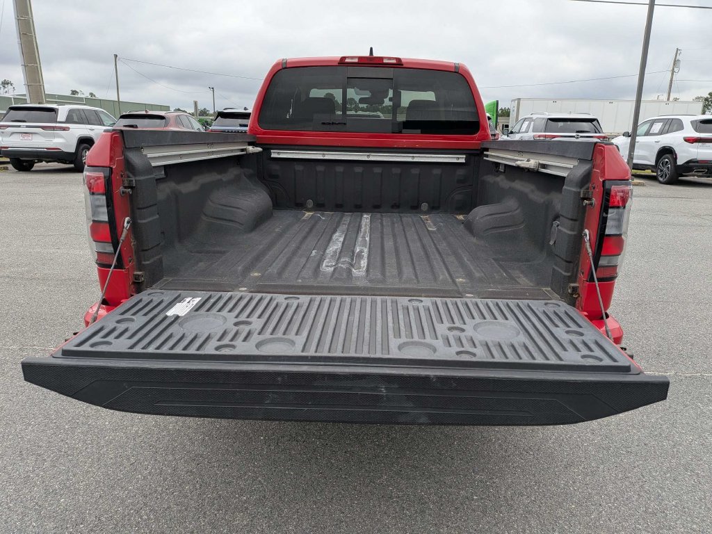 Used 2023 Nissan Frontier SV w/ SV Convenience Package RWD image 15
