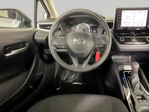 Used 2021 Toyota Corolla LE FWD image 8