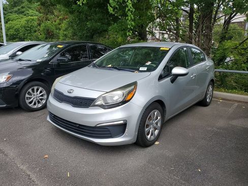 Used 2016 Kia Rio LX FWD image 2