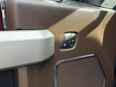Used 2022 Ford F250 King Ranch w/ King Ranch Ultimate Package AWD/4WD image 12