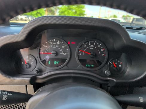 Used 2007 Jeep Wrangler X AWD/4WD image 8