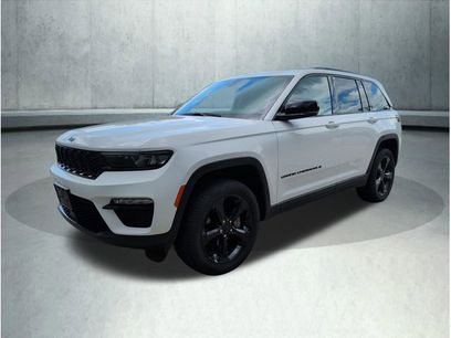 Used 2023 Jeep Grand Cherokee Limited w/ Black Appearance Package