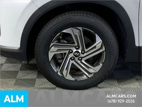 Used 2023 Hyundai Santa Fe SE image 17