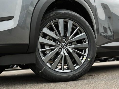 New 2025 Nissan Pathfinder SL w/ SL Premium Package image 6