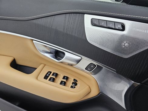 Used 2022 Volvo XC90 T6 Inscription w/ Lounge Package image 14