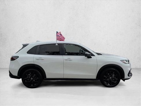 Used 2024 Honda HR-V Sport image 4