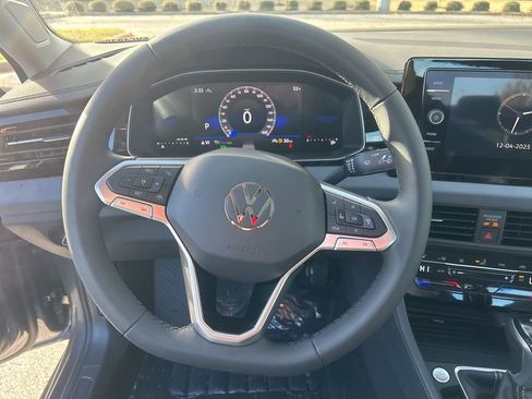 New 2026 Volkswagen Jetta SE image 12