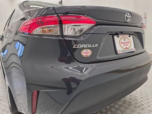 Used 2026 Toyota Corolla LE FWD image 20