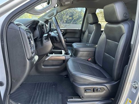 Certified 2021 Chevrolet Silverado 1500 RST w/ Convenience Package II image 15