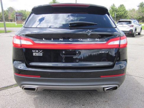 Used 2018 Lincoln MKX Select w/ Select Plus Package AWD/4WD image 5