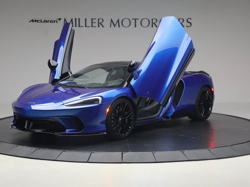Used 2023 McLaren GT RWD image 15