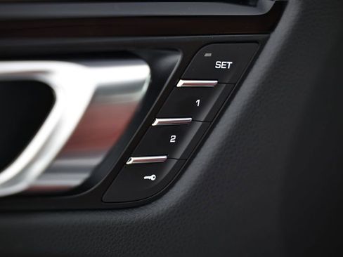 New 2026 Porsche Macan S image 22