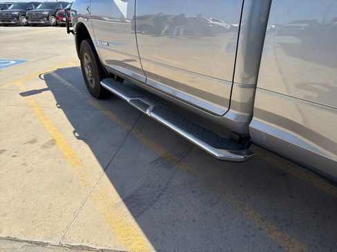 Used 2022 RAM 2500 Big Horn AWD/4WD image 14